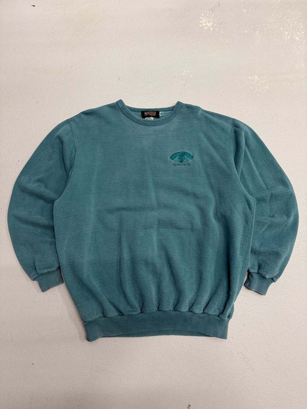Vintage Teal Wind River Outfitting Co. Embroidered Crewneck Sweatshirt